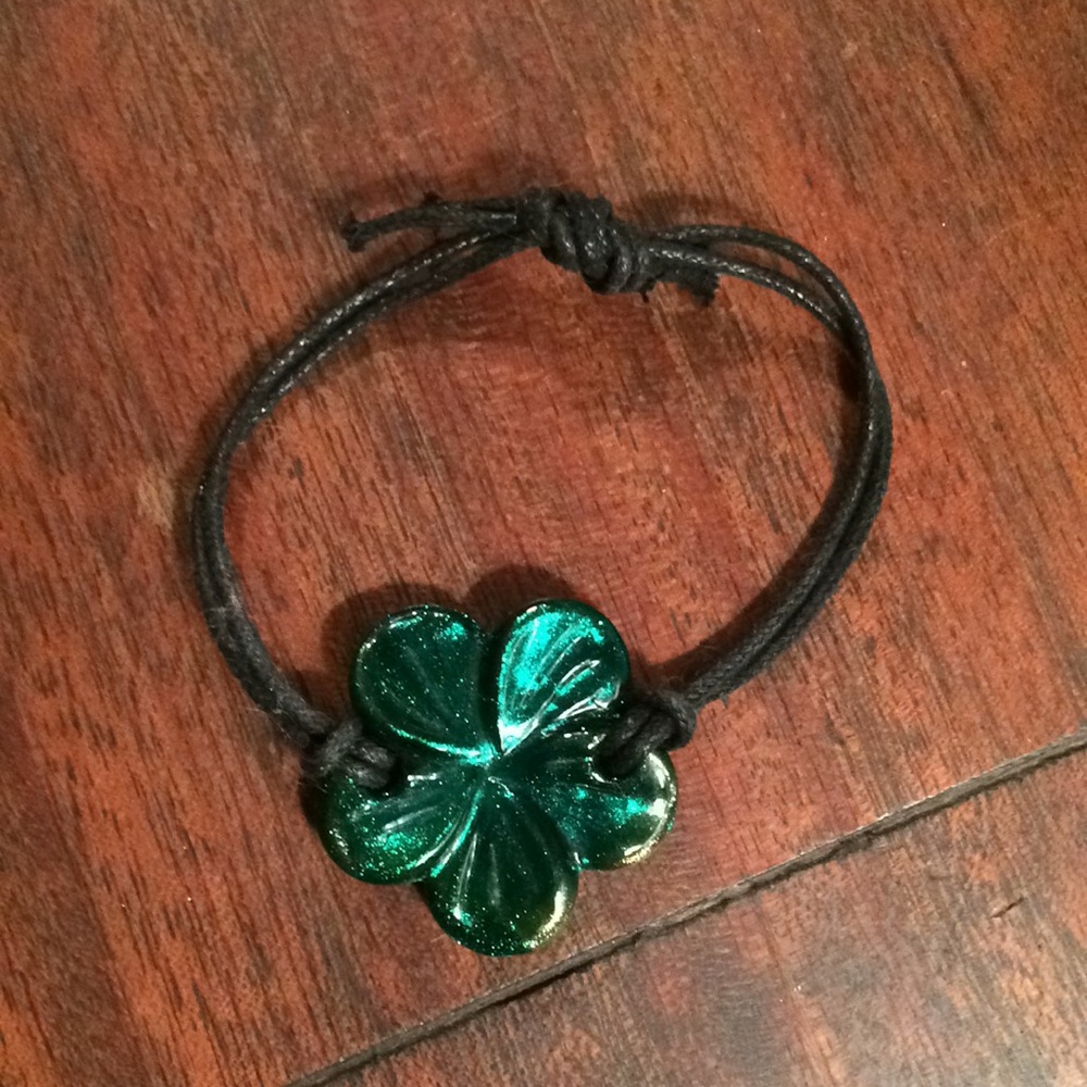 Glass bracelet